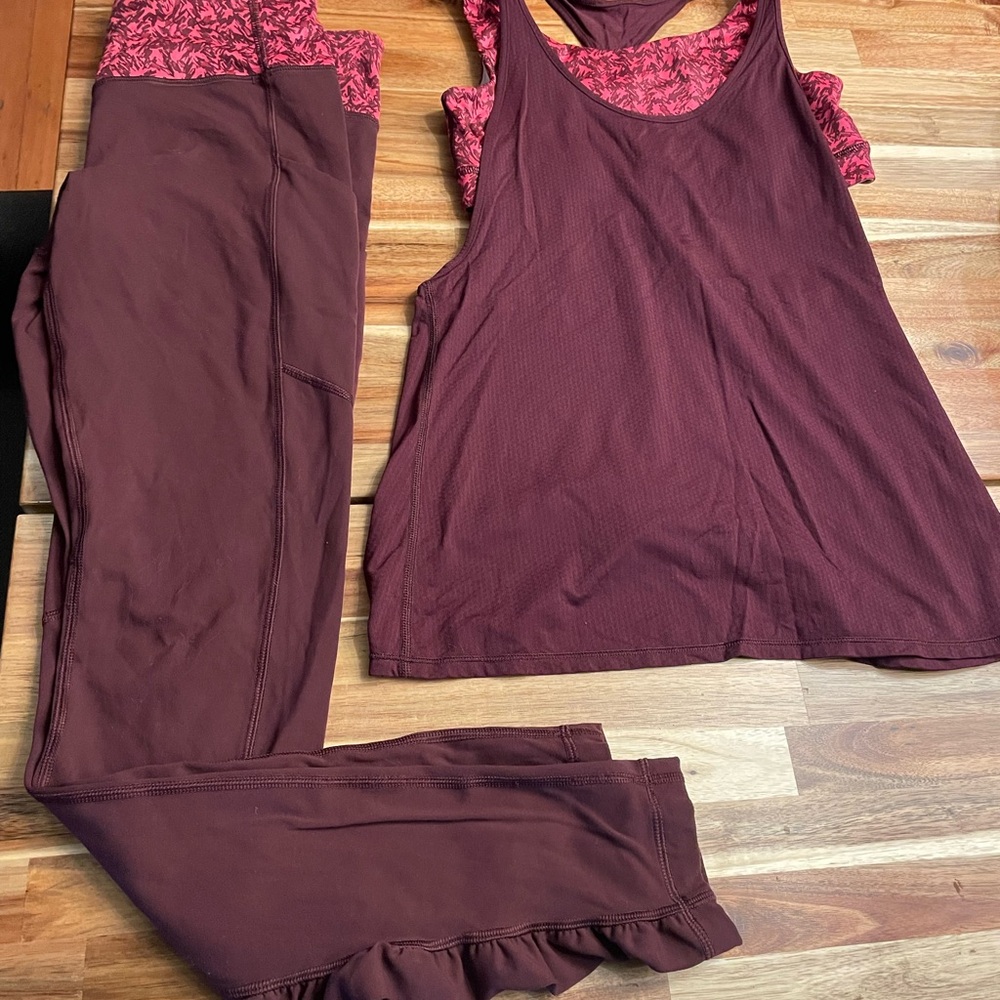Lululemon Athleta Burgundy Workout Set Size 6